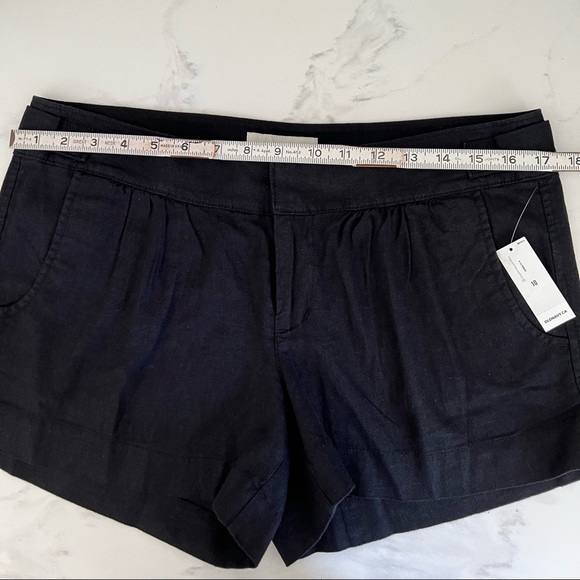 Old Navy women’s black linen shorts - Picture 8 of 11